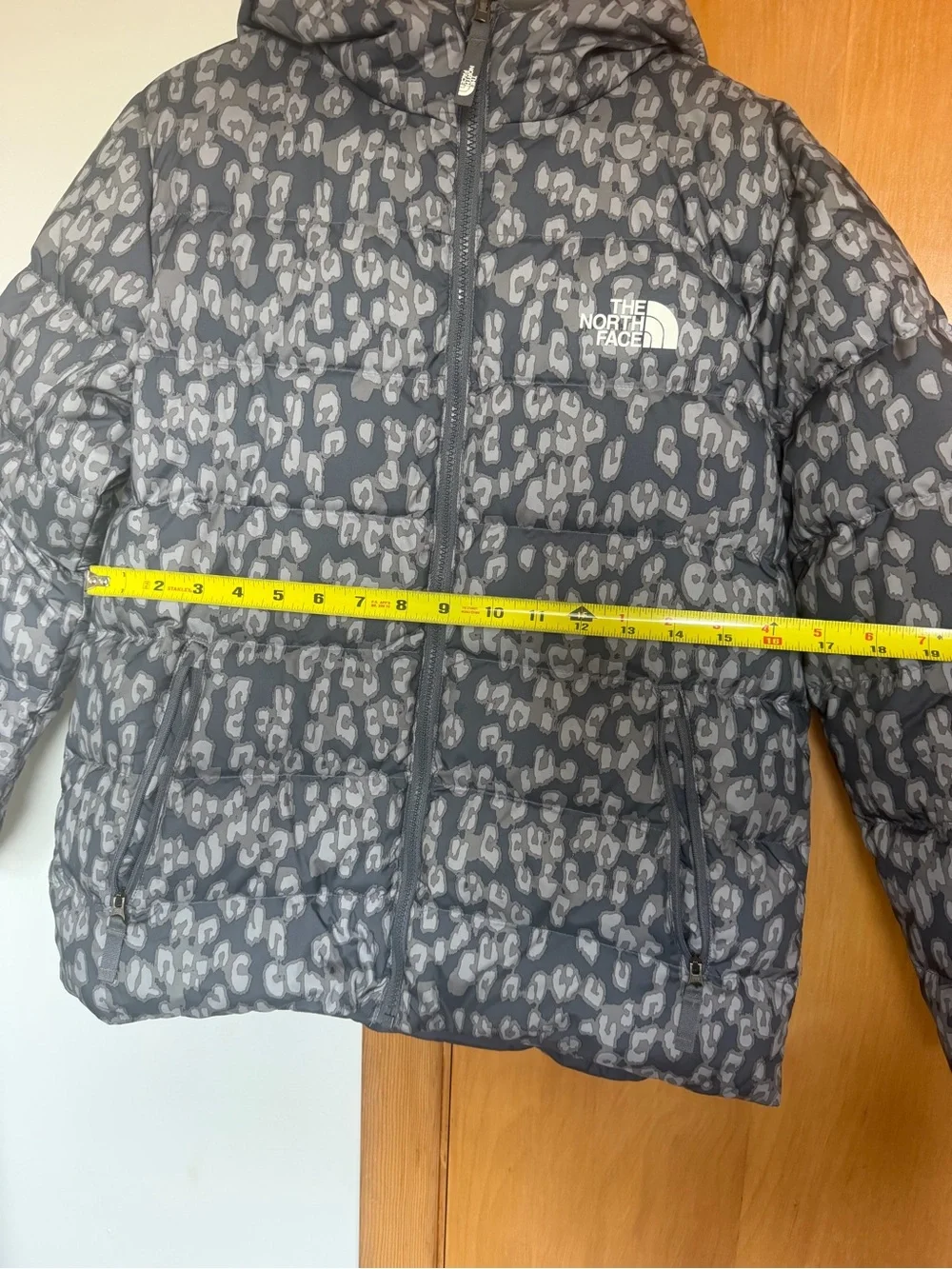 The North Face Kids Grey Leopard-Print Puffer Jacket